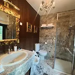 Pomona Bed & Breakfast 4*