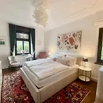 Bed & Breakfast Pomona 4*