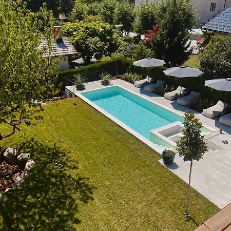 Pomona 4*