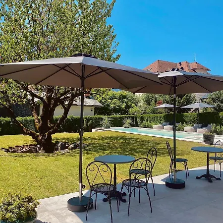 Pomona Bed & Breakfast 4*