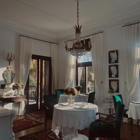 לינה וארוחת בוקר Pomona