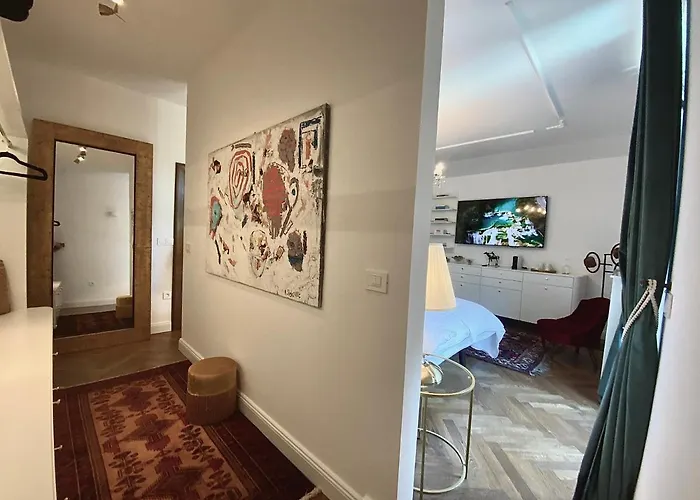 Pomona Oda ve Kahvaltı 4*