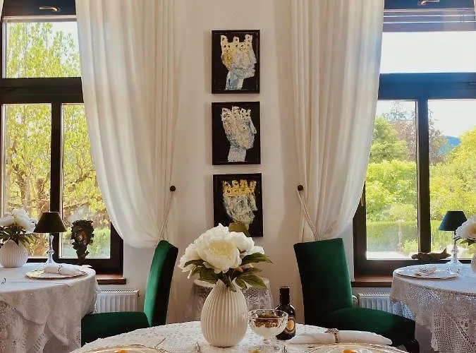 Oda ve Kahvaltı Pomona