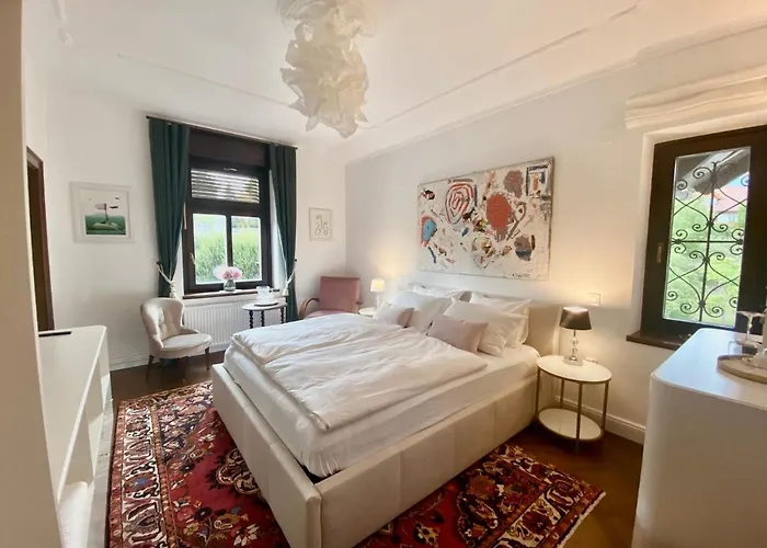 Oda ve Kahvaltı Pomona 4*